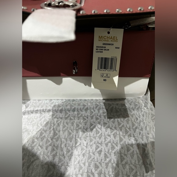 Greenwich Medium Studded Saffiano Leather Shoulder Bag in Rose - Picture 5 of 6